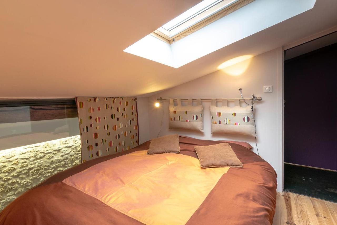 Le Pain de Lune Gîte et Chambre d'hôtes avec Piscine Bourg-sur-Gironde Exterior foto